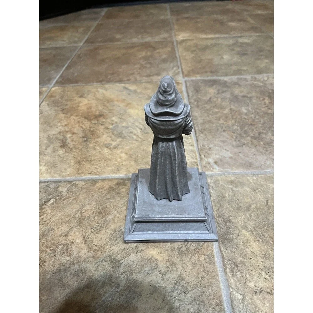 Star Wars Galaxy’s Edge Jedi Male Figurine
